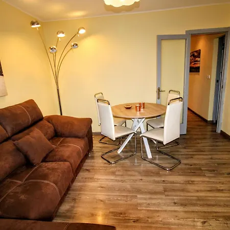 Acogedor Muy Cerca De Barcelona Apartamento